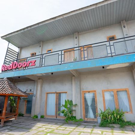 Reddoorz Syariah Near Lombok Epicentrum Mall Mataram Dış mekan fotoğraf