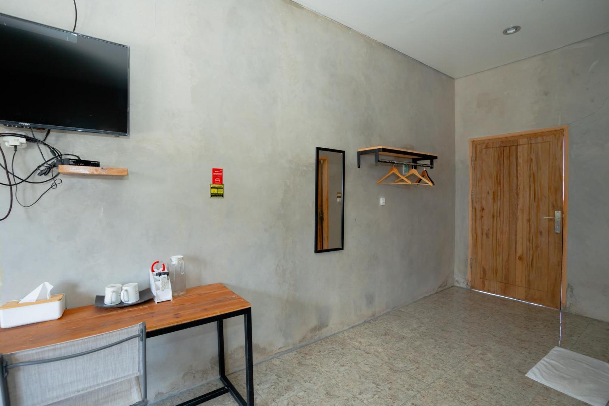 Reddoorz Syariah Near Lombok Epicentrum Mall Mataram Dış mekan fotoğraf
