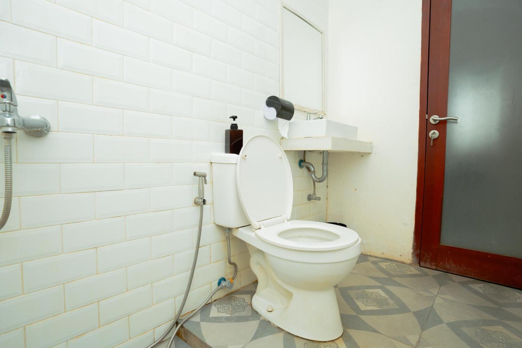 Reddoorz Syariah Near Lombok Epicentrum Mall Mataram Dış mekan fotoğraf