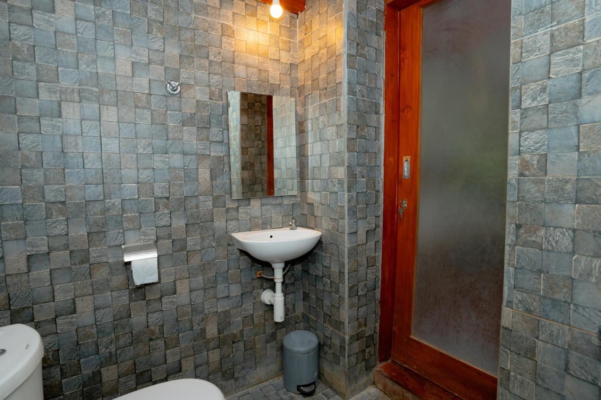 Reddoorz Syariah Near Lombok Epicentrum Mall Mataram Dış mekan fotoğraf