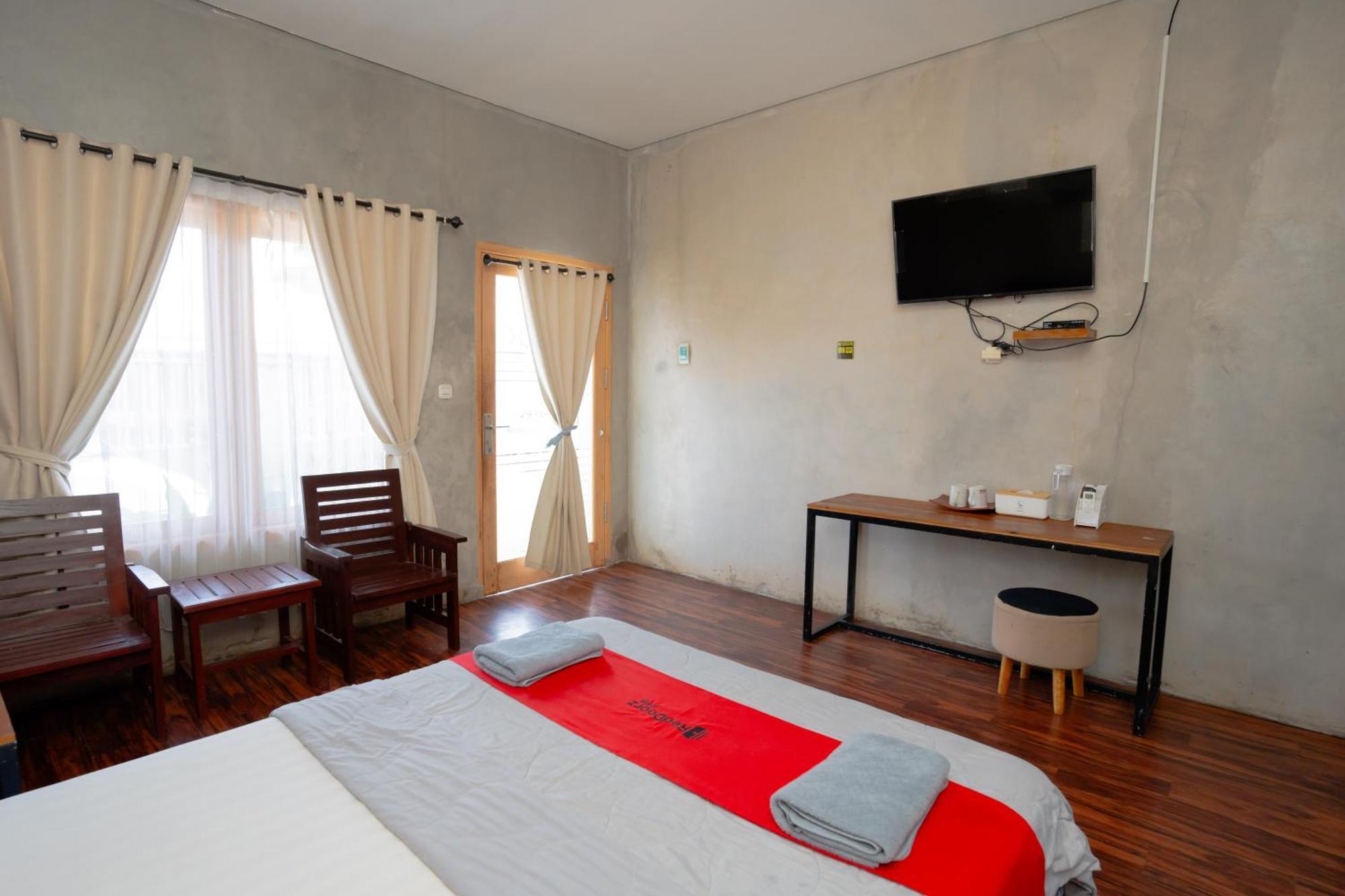 Reddoorz Syariah Near Lombok Epicentrum Mall Mataram Dış mekan fotoğraf