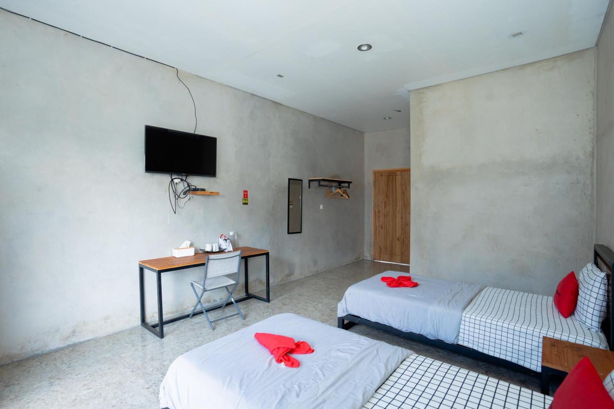 Reddoorz Syariah Near Lombok Epicentrum Mall Mataram Dış mekan fotoğraf