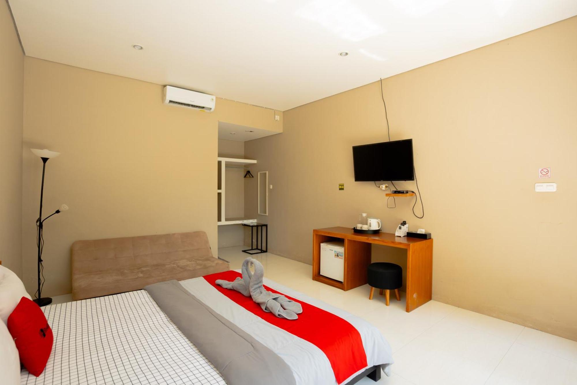 Reddoorz Syariah Near Lombok Epicentrum Mall Mataram Dış mekan fotoğraf