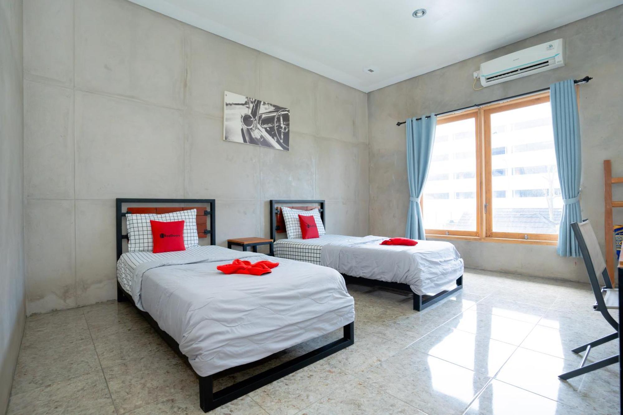 Reddoorz Syariah Near Lombok Epicentrum Mall Mataram Dış mekan fotoğraf